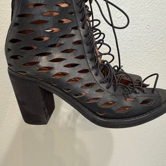 Jeffrey Campbell Shoes Womens Size 6.5 Boots Ibiza Black Laser Cut Leather - Picture 3 of 10